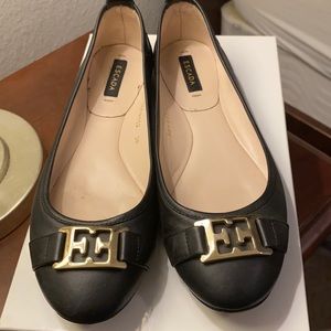 Beautiful Escada flats